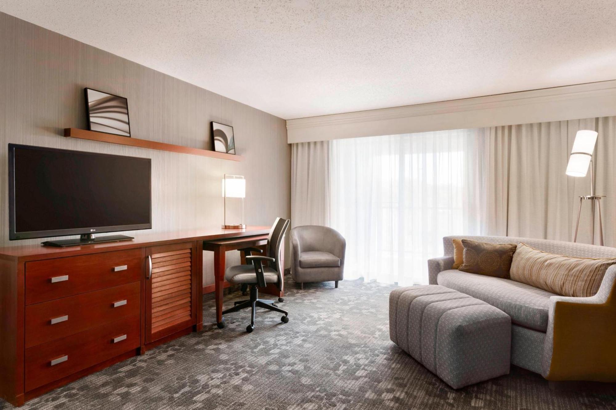 Hotel Courtyard By Marriott Bloomington Normal Exterior foto