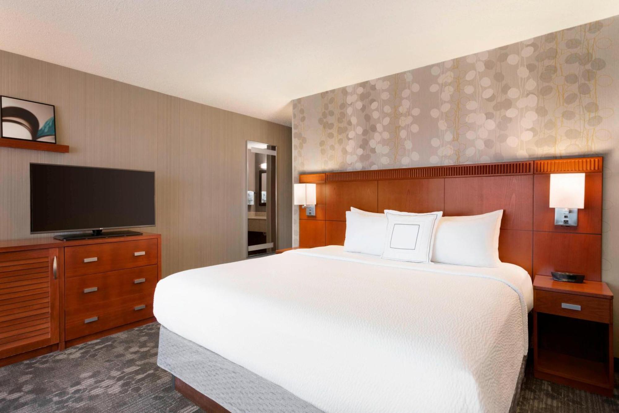 Hotel Courtyard By Marriott Bloomington Normal Exterior foto